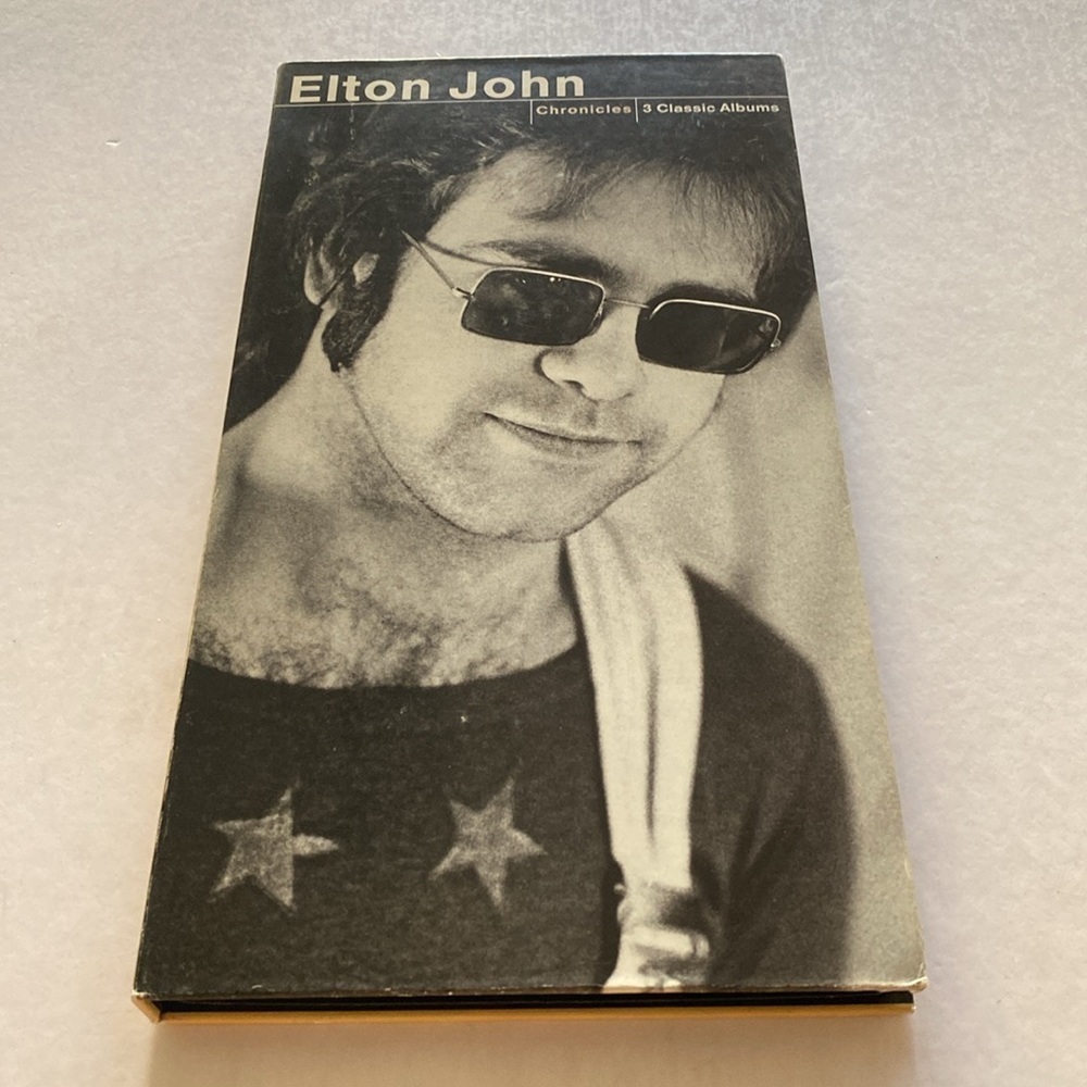 Elton John Chronicles 3 Classic Albums - Picture 3 of 4
